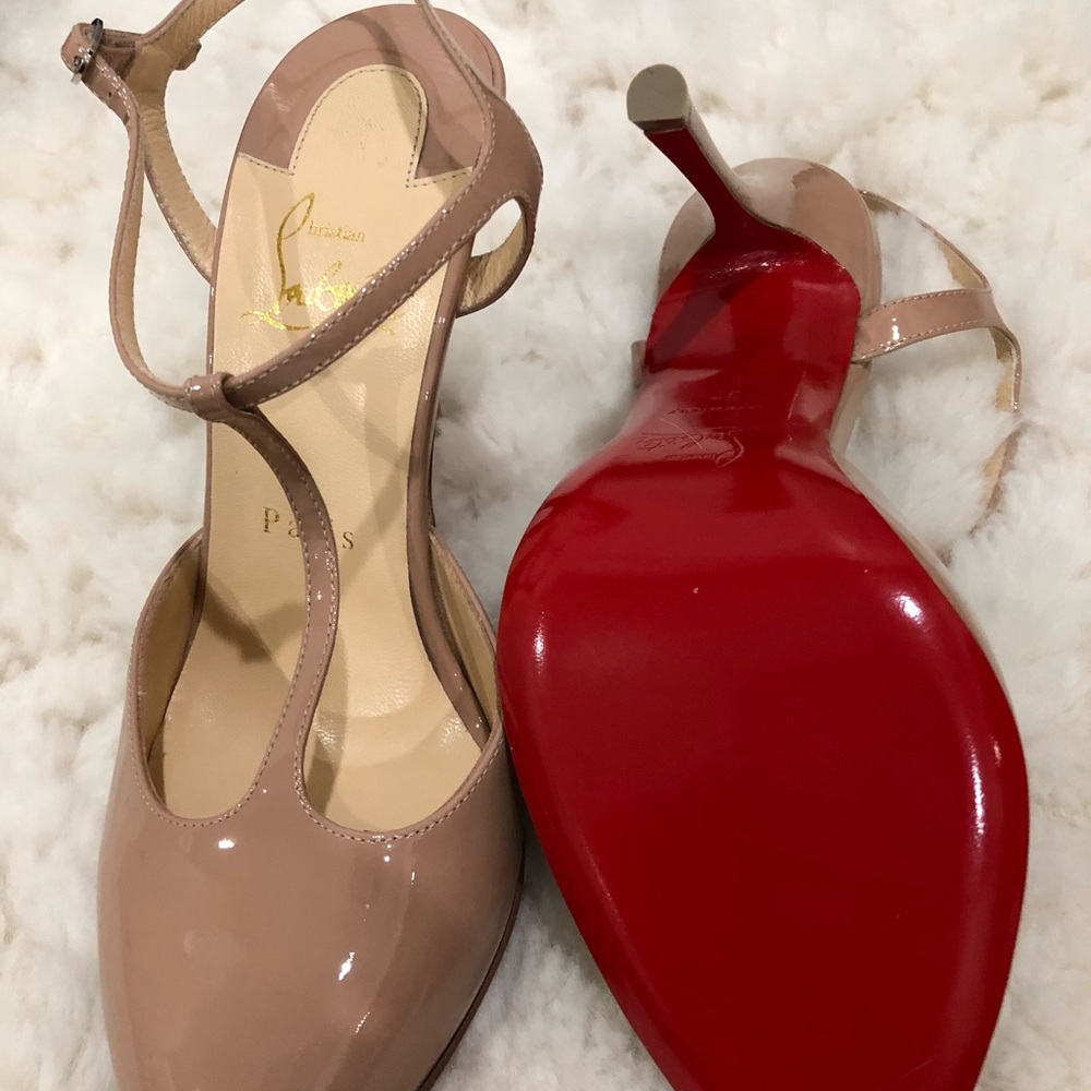 Me Pam. Size 7. New.